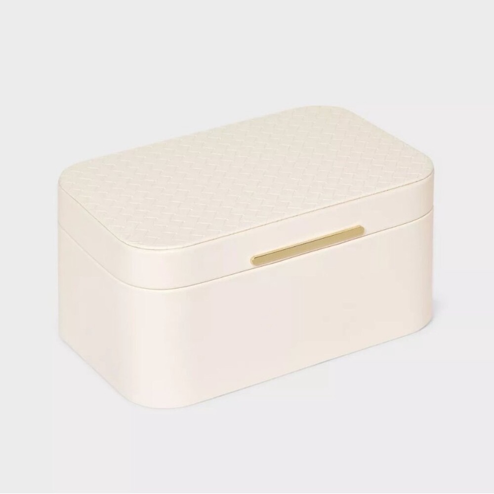 Cream leather jewlery Storage Box